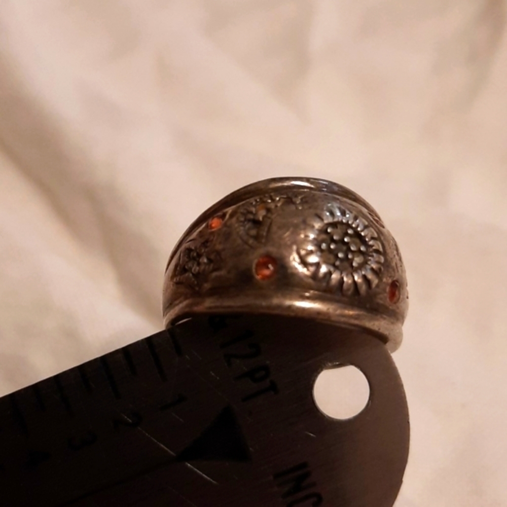 Sunflower  Moon and stars sterling silver marked 925 ring